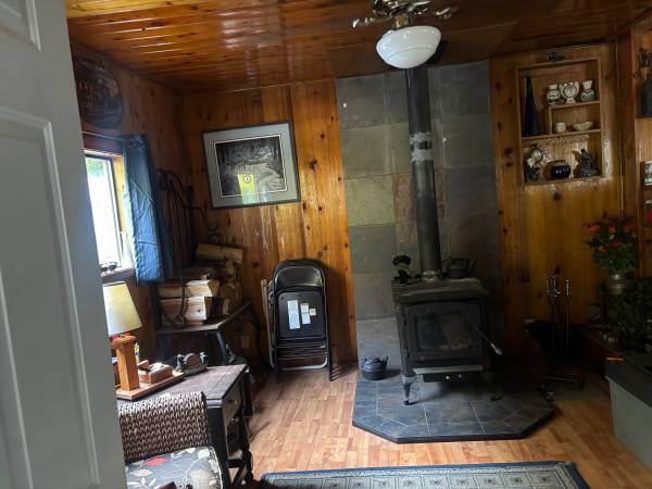$200,000 / 2br - 1500ft2 - In Troy for sale by owner AS IS (Troy id)63689275886979123