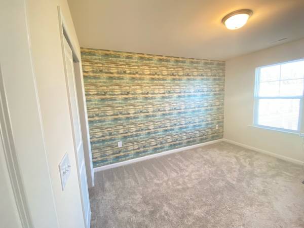 $735 / 3 habitaciones - 120 pies² - Habitación luminosa y espaciosa en una nueva casa adosada cerca de Costco - Suroeste de Raleigh (Raleigh)63383634395777123