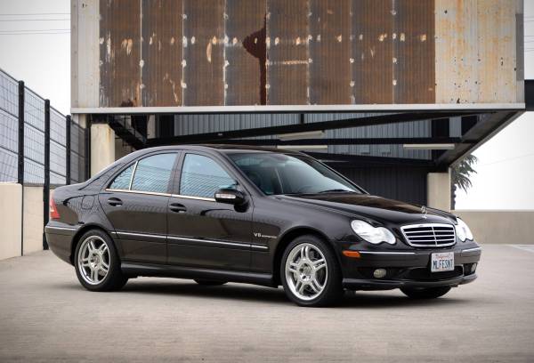 2002 Mercedes-Benz C32 AMG 1