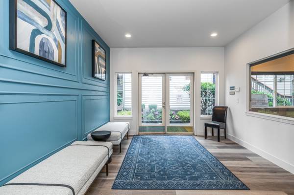 $2,075 / 2br - 1019ft2 - 2/BD, In Everett, Public Transportation (525 112th St SE, Everett, WA)63866941878147121