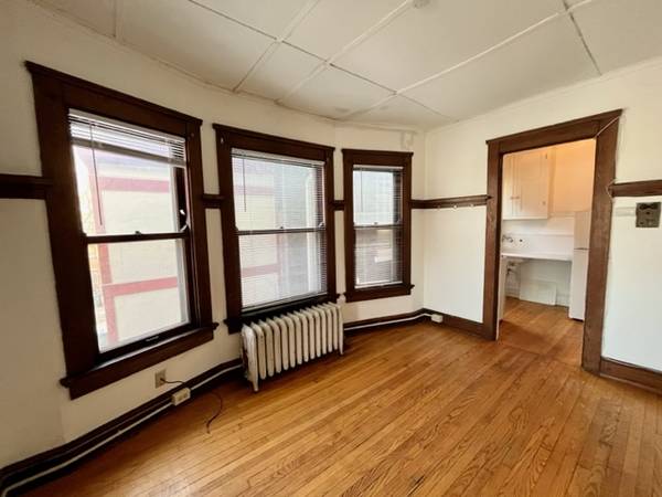 Spacious Studio In Quiet Building- August! 1