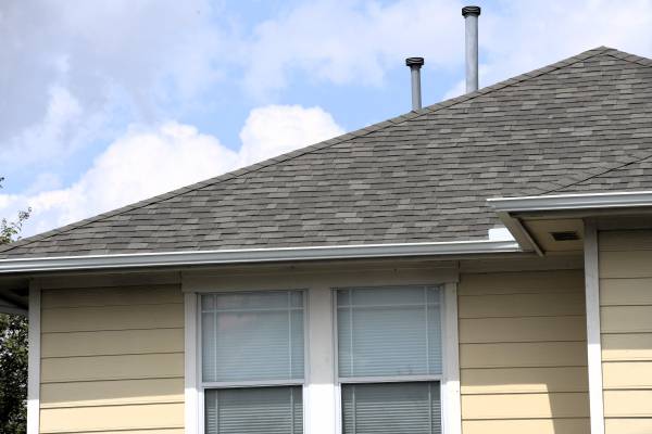 $355,000 / 4 habitaciones - 1802 pies² - Ventas únicamente con financiación del vendedor - Casa unifamiliar de dos plantas (4H/3B), Round Rock