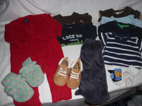 14 PIECES BABY / INFANT BOY CLOTHING - 6-12 MONTH 1