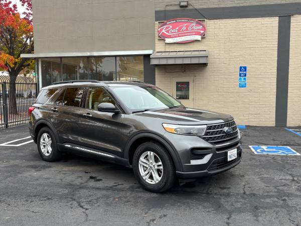 2020 Ford Explorer XLT * Captains Seats * 3rd Row * Easy approvals! 1