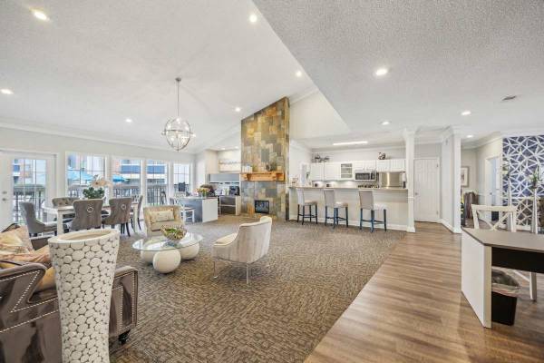 $1,625 / 2br - 929ft2 - Washer Dryer Connections, Reserved Covered Parking, Clubhouse (2700 Martin Dr, Bedford, TX)63936225761667121