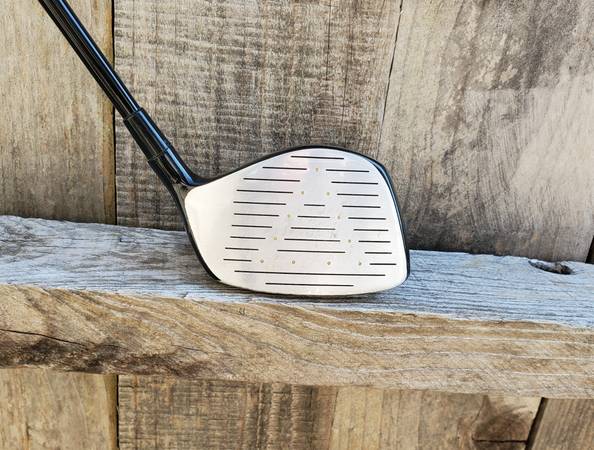 "HAMMER" golf driver - 9.75º - left handed - stiff flex - $20 (santa rosa)63471477490817121