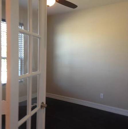$1,200 / 3br - 2821ft2 - @@*casa unifamiliar tiene 3 dormitorios y 2.0 baños*@@ (McKinney)63796477283075122