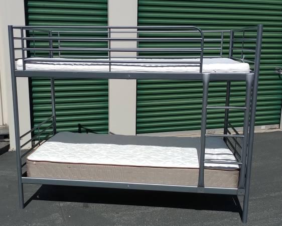 METAL BUNK BEDS 1