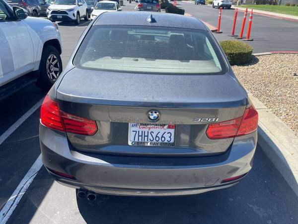 Sedán BMW Serie 3 de 2014 - $9,998 (_BMW _ _ 3 Series _)63470901212163124
