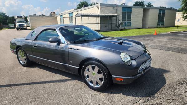 2003 Ford Thunderbird 1