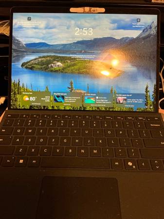 Surface pro 8 1Tb 16Gb i7 1