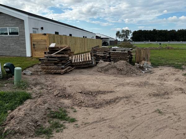 Free pallets 1