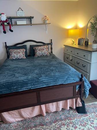 Furnished private room with private bath - utilities included 1