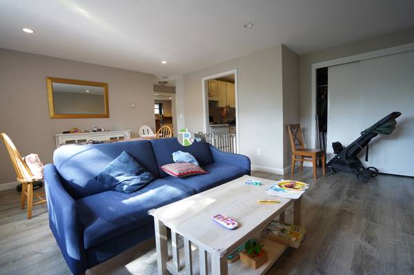 $3,195 / 2br - Two beds, Beaconsfield, Brookline. No Fee! (Brookline)63996406656386123