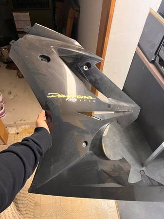 Triumph 675 left fairing 06-08 1