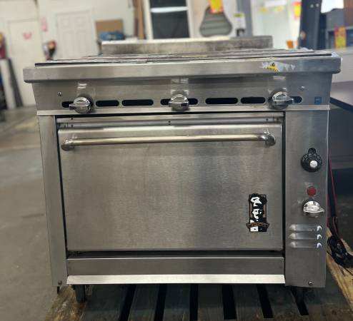 Montague 136-9G 36" Heavy Duty Stainless Steel Range 1