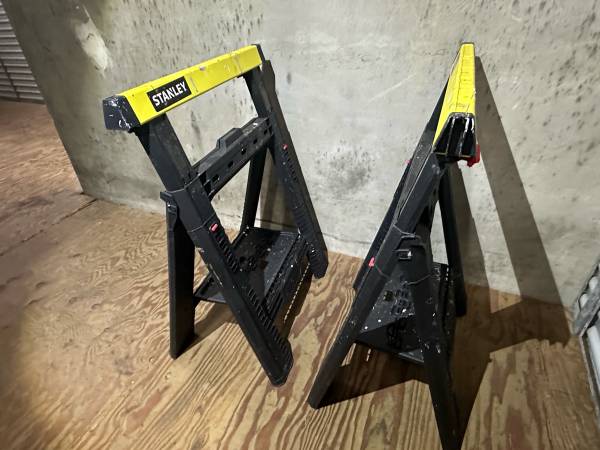 Pair of saw horses 1