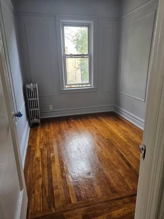 $2,250 / 2br - 700ft2 - 32-43 STEINWAY ST TWO BEDROOM  NEAR M R N Q TRAIN AND 30MIN TO N Y C (ASTORIA)63945495067139121