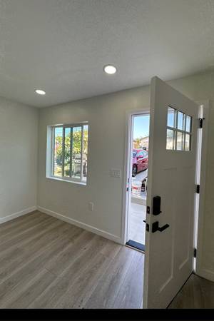 $1,800 / 1br - 412ft2 - Unidad de una habitación **1,800* Unidad completamente nueva* (Sureste de SD)63819410519939121