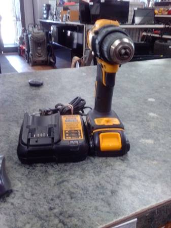 Dewalt  Drill  Driver  193995-1 1