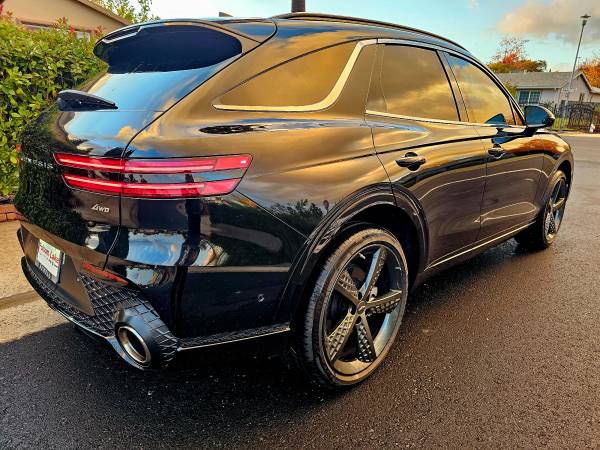 2022 Genesis GV70 2.5t AWD, - $38,45063654704188291123