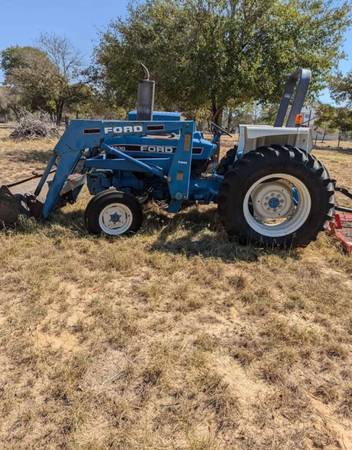 1993 Ford 4630 Diesel Tractor 1