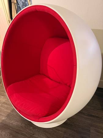 Eero Aarnio Red Swivel Ball Lounge Chair 1