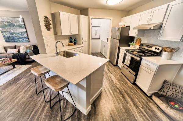 $1,794 / 1br - 698ft2 - Vaulted Ceilings, Package Lockers Accessible 24-hours, Sauna63956926868355120
