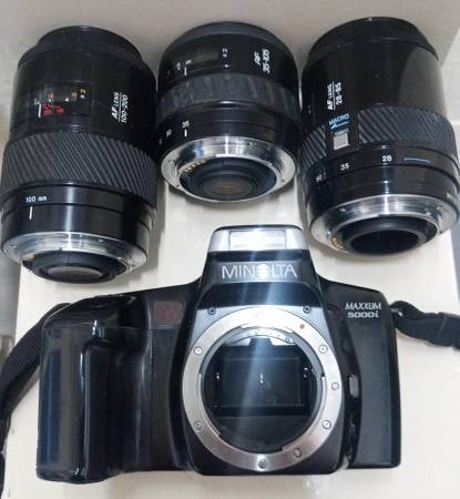 Minolta Maxxum 5000i with 3 Minolta AF Zoom Lenses - $190 (Brooklyn)63471344823043122