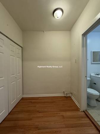 $1,350 ★ Lakeview Studio w/ All Utilities Included – Elevator Building ★ (Lakeview East)63899123881218124