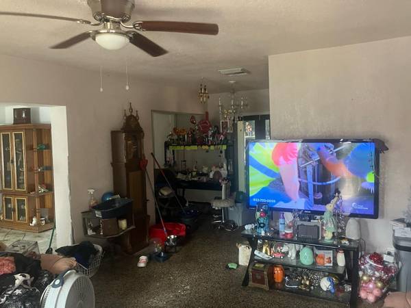 $300,000 / 3br - 1600ft2 - ¡Hogares al por mayor para arreglar y vender o comprar y mantener! NECESITA MUCHO TRABAJO. ¡DEBO VENDERLO!63825130432769121