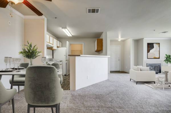 $1,789 / 2br - 1027ft2 - Air Conditioner, High Ceilings, 2 bedroom (Castle Rock)63920603313794122
