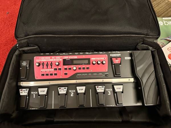 boss rc-300 loop station 1