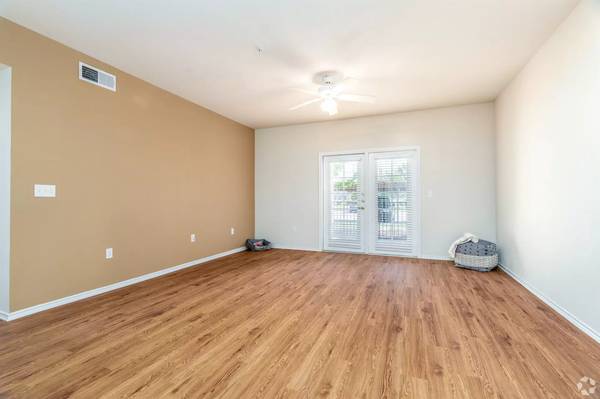 $1,799 / 2br - 1094ft2 - Discover, Delight, Dwell: Your New Home Awaits! (Burleson)63796376050563124
