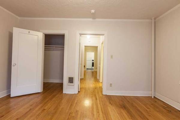$1,400 / 1br - 600ft2 - 1/2 Off 1st Mo Rent! 1920's Old World Charm, Huge Closets ~ Apply Now! (NW Portland, Nob Hill, NW 23rd, NW 21st, Pearl)63895123822722123