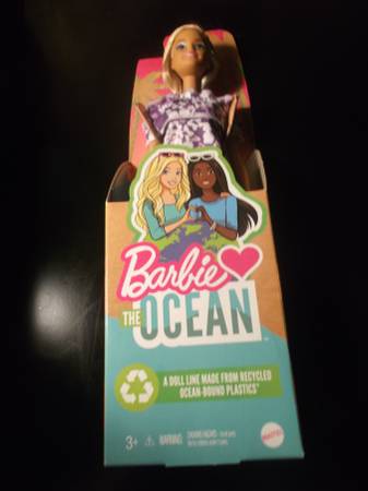 ***** BARBIE LOVES THE OCEAN ** NEW ***** 1