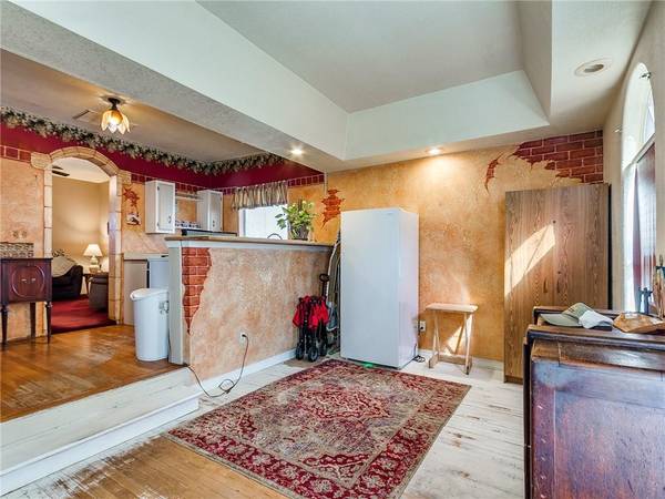 $900 / 1br - 943ft2 - 1BR/1BA bungalow, Fully furnished (Newalla)63670484366979122