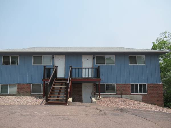 $925 / 2br - 750ft2 - 2610 King Street Unit 4 (Colorado Springs)63687049915009120
