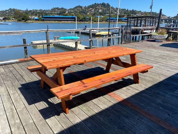 Picnic tables/table 1