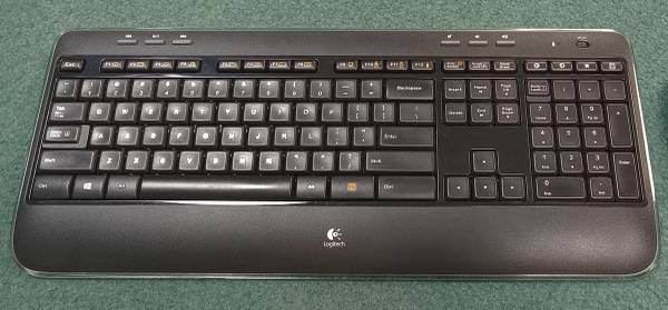 Logitech K520 Wireless Keyboard 1