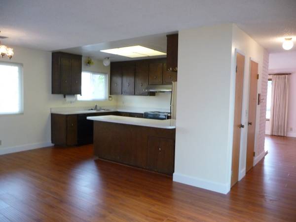 $2,950 / 3br - 1450ft2 - Casa individual en alquiler (Davis)63844736470785124