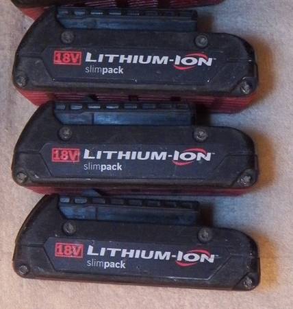 Bosch 3X 18 volt lithium battery slimpacks 1