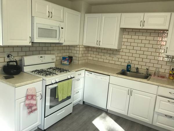 $1,050 / 2br - 880ft2 - 🏡 COZY & UPDATED 2BR/1BA HOUSE FOR RENT 🏡 (Omaha, NE)63968760406275121