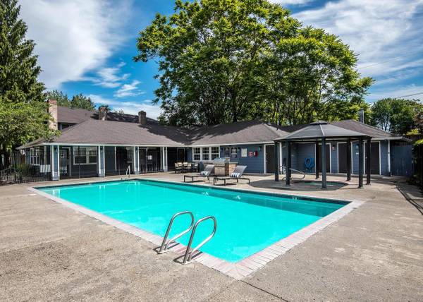 $1,649 / 2br - 1016ft2 - Private Patio/Balcony, Walk-In Closets, 2 & 3 Bedroom Townhomes63820763469059124