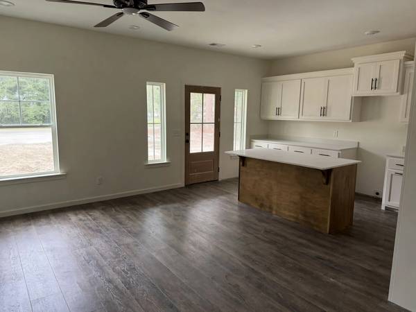 New Construction 3BR/2BA Duplex in Rincon – 1,120 Sq Ft, Stainless App 1