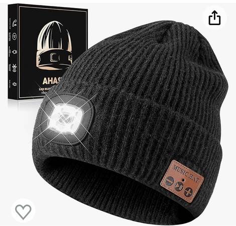 New in box LED Bluetooth Beanie 1