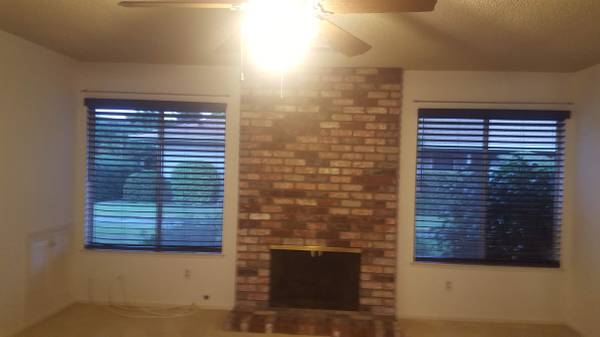 $2,250 / 1br - 1043ft2 - House for rent (santa rosa)63834322395393122
