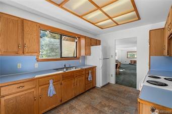 $1,974,000 / 1br - 2064ft2 - 9696 East Leavenworth (Leavenworth)63690720071041123