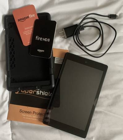 Amazon Fire HD 8 8th Gen 16GB 8" HD Wi-Fi Tablet, Black 1