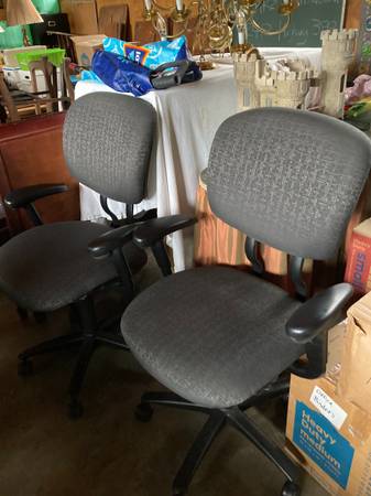 Sillas - Sillas de oficina con ruedas - por Haworth (4 disponibles) - $40 (Jackson, MS)62970099540865120